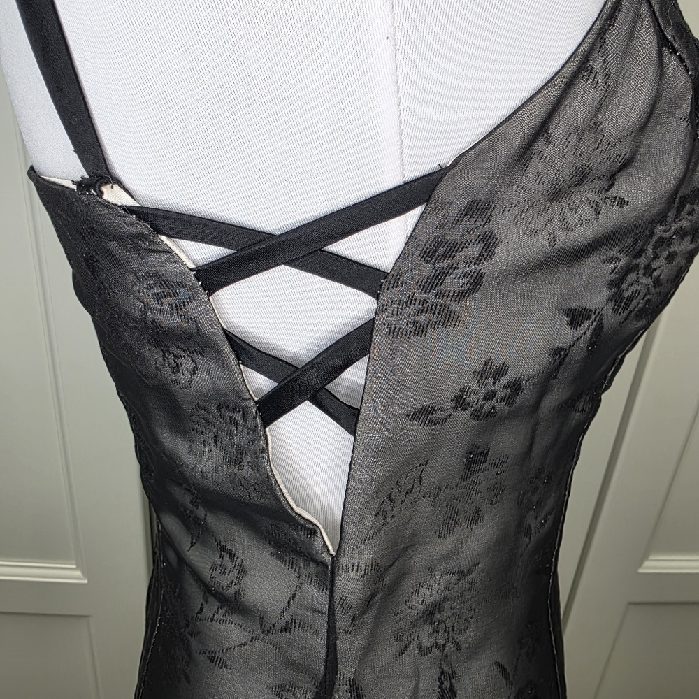 Morgan And Co Elegant Black Floral Lace Evening Dress Maxi Size 7/8 - Picture 8 of 12